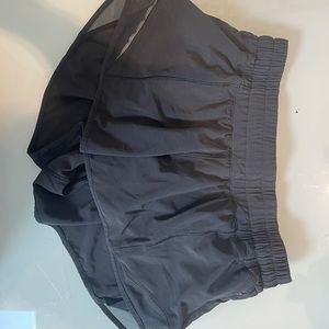 HOTTY HOT SHORTS LULU SIZE 4